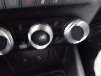 Dacia Duster Extreme 96kw Euro6, Navi, Leer, Airco, Stoelverw, Camera picture 15