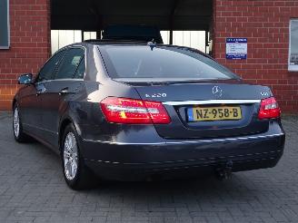 Mercedes E-klasse E 220 CDI Avantgarde Autom., Climate & Cruise, Navi, Xenon picture 4