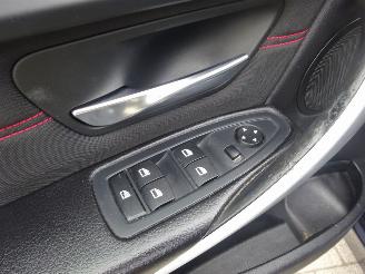 BMW 3-serie 328i Sport 180kw Automaat, Climate & Cruise, Navi picture 20