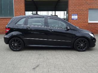 Mercedes B-klasse B 200 Turbo 142kw Automaat, Schuifdak, Leer, Airco, Cruise picture 6