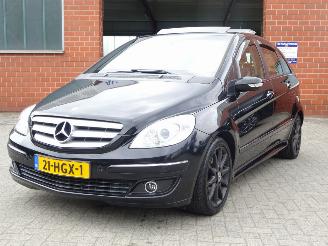 Mercedes B-klasse B 200 Turbo 142kw Automaat, Schuifdak, Leer, Airco, Cruise picture 2