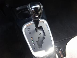 Toyota Yaris 1.5 Hybrid Bi-Tone, Climate & Cruise, Lane assist, Navi picture 21