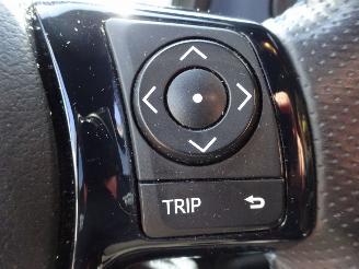 Toyota Yaris 1.5 Hybrid Bi-Tone, Climate & Cruise, Lane assist, Navi picture 19