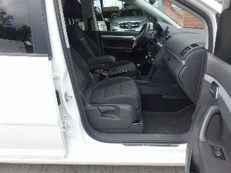 Volkswagen Touran \"Cup\" 105 pk Comfortline 7 persoons, Climate & Cruise control picture 12