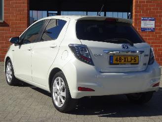 Toyota Yaris Hybrid, Panorama, Leer, Navi, Cruise & Climate control picture 5