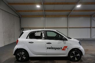 uszkodzony samochody osobowe Smart Forfour 18kWh   NO PAPERS / GEEN REGISTRATIE PAPIEREN 2018/7