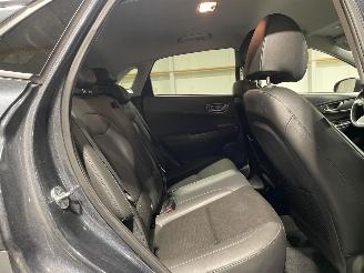 Hyundai Kona EV 100kW Fashion Design 39kWh picture 38