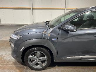 Hyundai Kona EV 100kW Fashion Design 39kWh picture 13