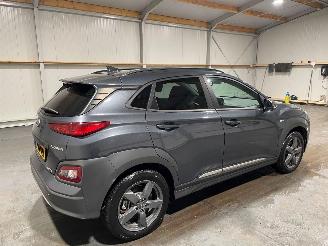 Hyundai Kona EV 100kW Fashion Design 39kWh picture 5
