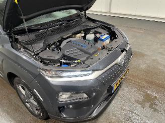 Hyundai Kona EV 100kW Fashion Design 39kWh picture 21
