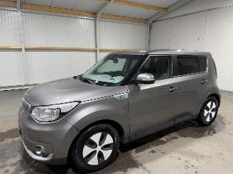 Kia Soul EV 27kWh 81kW ExecutiveLine DAB Stoel/Stuurverwarming picture 9
