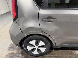 Kia Soul EV 27kWh 81kW ExecutiveLine DAB Stoel/Stuurverwarming picture 29