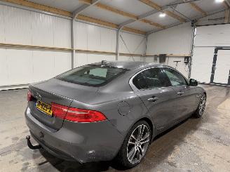 Jaguar XE 2.0D 120kW Automaat Clima Navi Pure picture 6