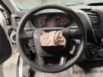 Iveco Daily 35C 2.3d 100kW Clima DUBBELLUCHT picture 27