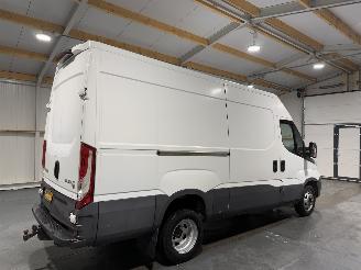 Iveco Daily 35C 2.3d 100kW Clima DUBBELLUCHT picture 6