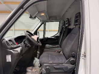 Iveco Daily 35C 2.3d 100kW Clima DUBBELLUCHT picture 25