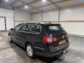 Volkswagen Passat 2.0 TDI 125kW Automaat Highline Business picture 12