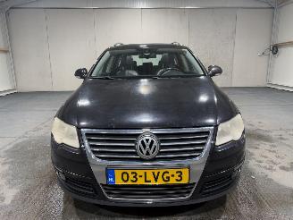 Volkswagen Passat 2.0 TDI 125kW Automaat Highline Business picture 4