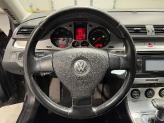 Volkswagen Passat 2.0 TDI 125kW Automaat Highline Business picture 15