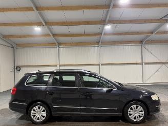 krockskadad bil auto Volkswagen Passat 2.0 TDI 125kW Automaat Highline Business 2007/4