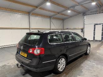 Volkswagen Passat 2.0 TDI 125kW Automaat Highline Business picture 6