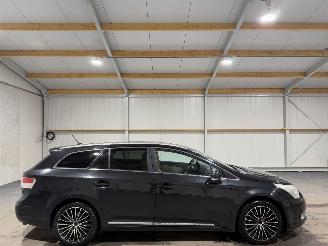 Vaurioauto  passenger cars Toyota Avensis 2.0 D-4D 93kW Clima Camera Panoramic 2009/1