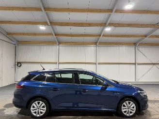 Schadeauto Renault Mégane 1.6 E-Tech 116kW Navigatie Plug-In Hybrid Business Zen 2021/1