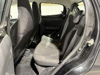 Peugeot 108 1.0e-VTi 53kW Active picture 28