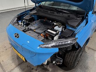 Hyundai Kona 64kWh EV 150kW Premium picture 27