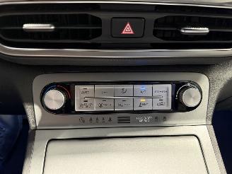 Hyundai Kona 64kWh EV 150kW Premium picture 34