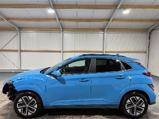 Hyundai Kona 64kWh EV 150kW Premium picture 8