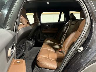 Volvo V-60 Cross Country 2.0 B5 184kW Automaat AWD Pro picture 22