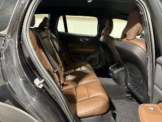 Volvo V-60 Cross Country 2.0 B5 184kW Automaat AWD Pro picture 23