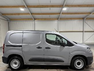 krockskadad bil bedrijf Toyota Proace CITY 1.2 Turbo 81kW Trekhaak Cool Comfort 2021/3