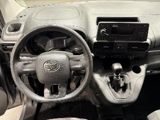 Toyota Proace CITY 1.2 Turbo 81kW Trekhaak Cool Comfort picture 16