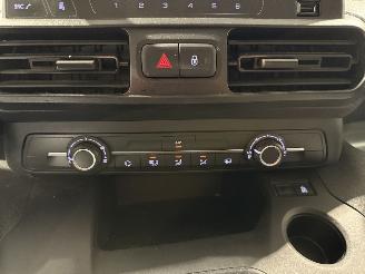 Toyota Proace CITY 1.2 Turbo 81kW Trekhaak Cool Comfort picture 18