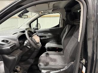 Toyota Proace CITY 1.5D-4D 73kW Navigator Long picture 32