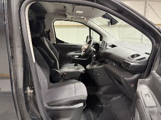 Toyota Proace CITY 1.5D-4D 73kW Navigator Long picture 38