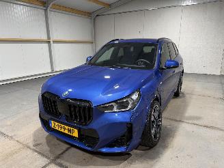 BMW X1 X-DRIVE25E AWD M    Automaat picture 10