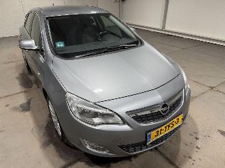 Opel Astra 1.4Turbo 88kW Airco Cosmo picture 19