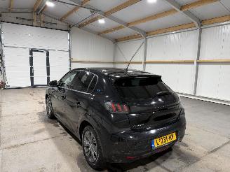Peugeot e-208 50kWh Allure Pack 100kW Automaat picture 12
