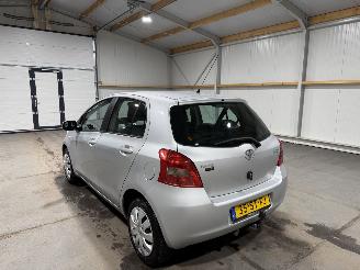 Toyota Yaris 1.3VVTi 64kW Sol picture 12