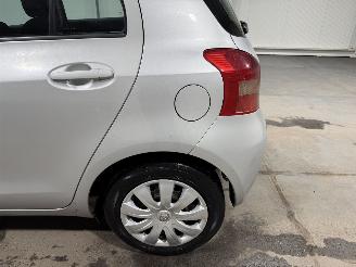 Toyota Yaris 1.3VVTi 64kW Sol picture 19