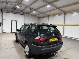 BMW X3 2.0i 110kW X-Drive Business Line picture 12