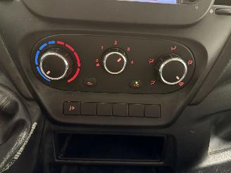 Iveco Daily 2.3D 93kW Airco Navi H1 300 picture 20