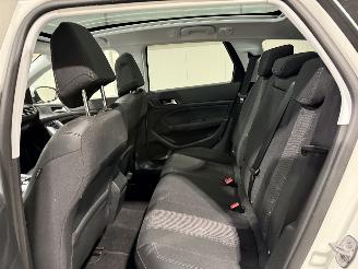 Peugeot 308 SW 1.2 81kW Clima PureTech Blue Lease Premium picture 38