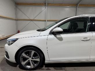 Peugeot 308 SW 1.2 81kW Clima PureTech Blue Lease Premium picture 13