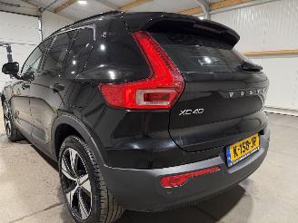 Volvo XC40 78kWh Recharge 300kW AWD R-Design picture 24