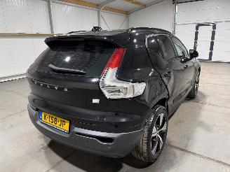 Volvo XC40 78kWh Recharge 300kW AWD R-Design picture 6