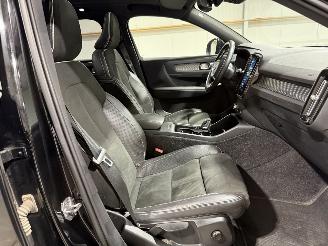 Volvo XC40 78kWh Recharge 300kW AWD R-Design picture 38